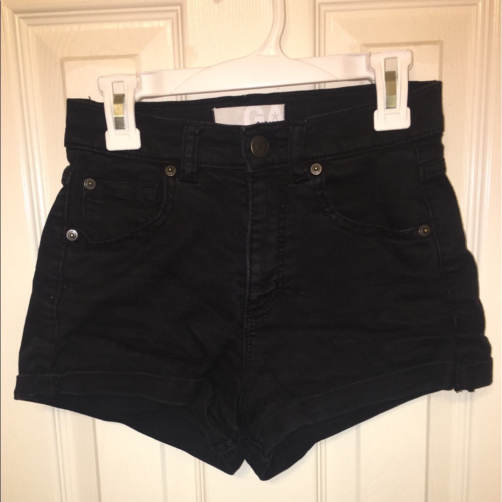 Retro high waisted shorts